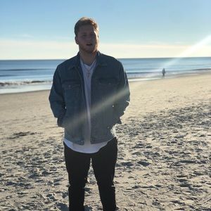 Meet your Posher, Anthony